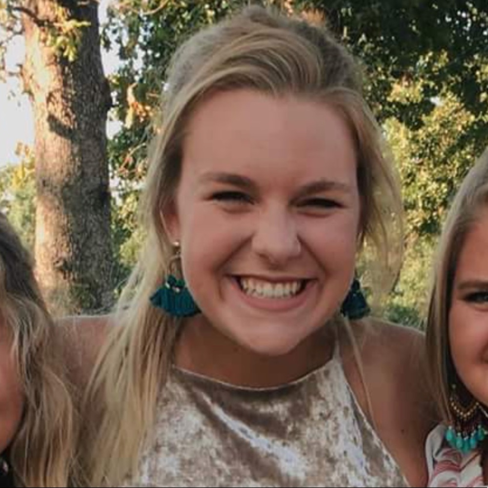 Meet your Posher, Emily